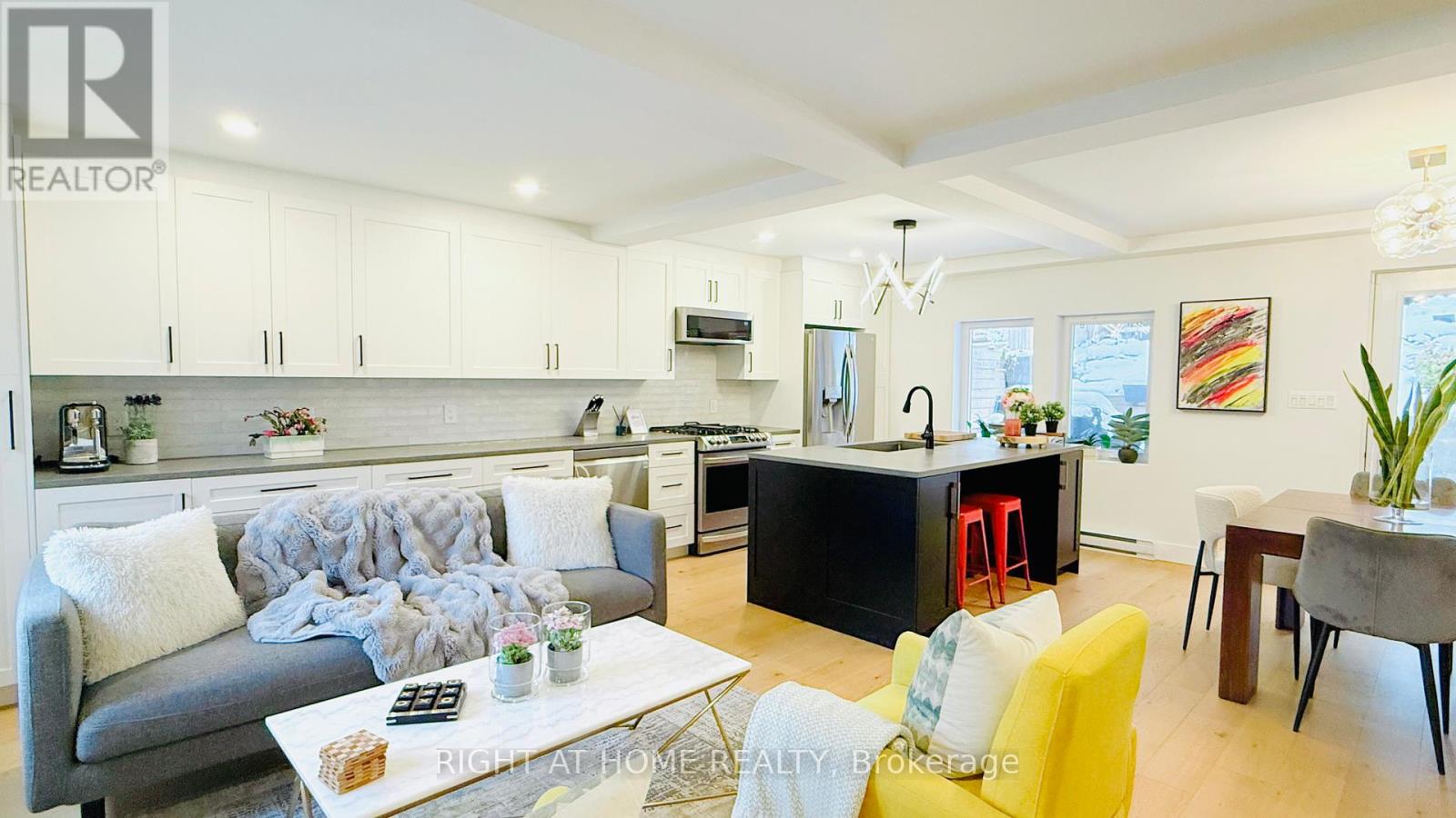 646 DAVENPORT ROAD, Toronto, Ontario