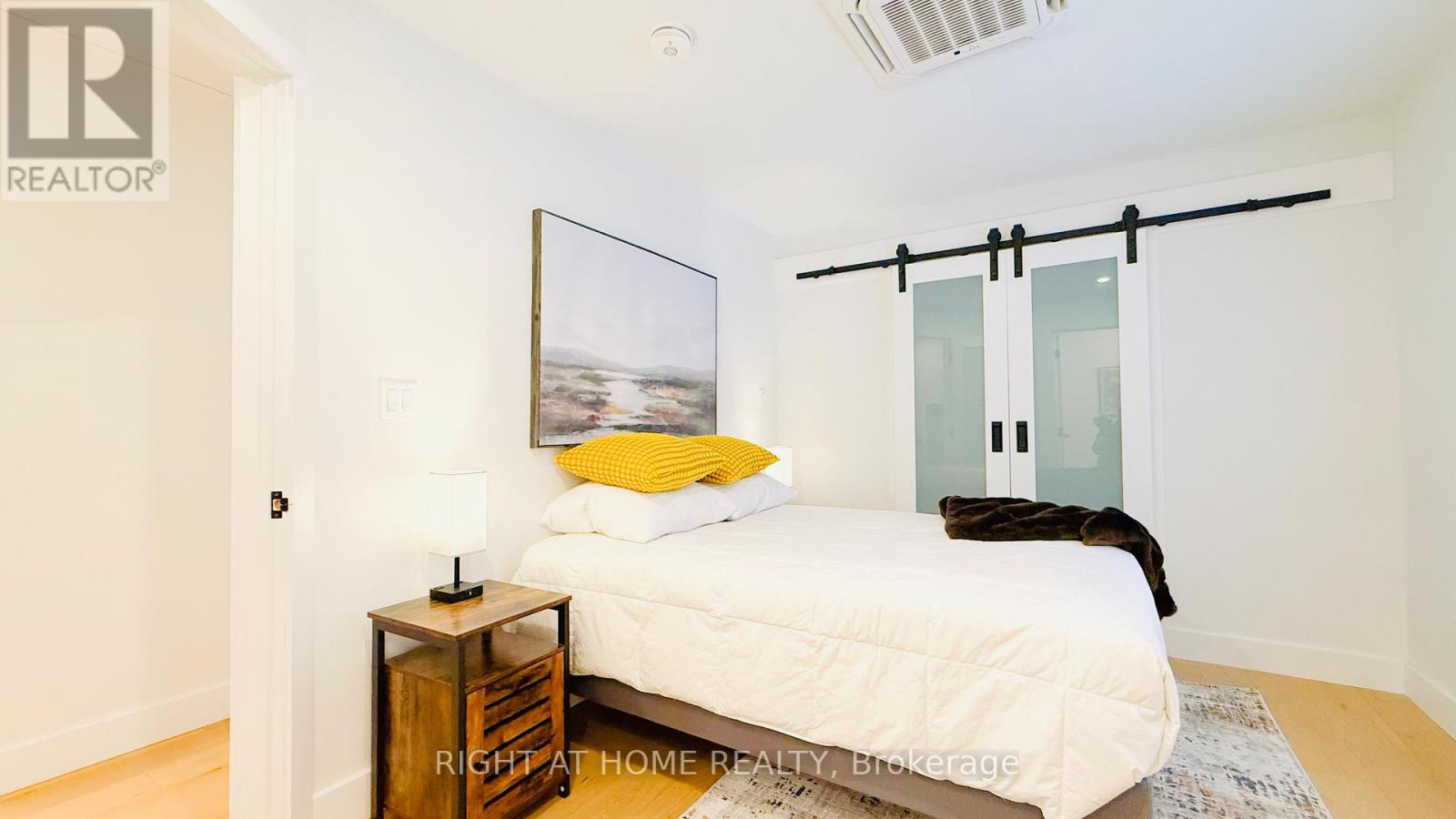 646 Davenport Road, Toronto, Ontario  M5R 1K9 - Photo 12 - C12658160