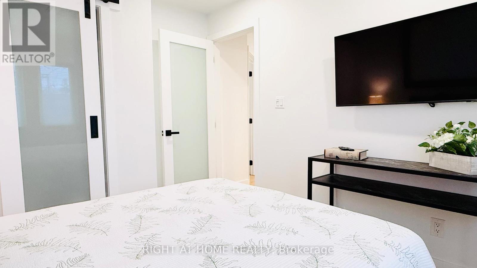 646 Davenport Road, Toronto, Ontario  M5R 1K9 - Photo 16 - C12658160