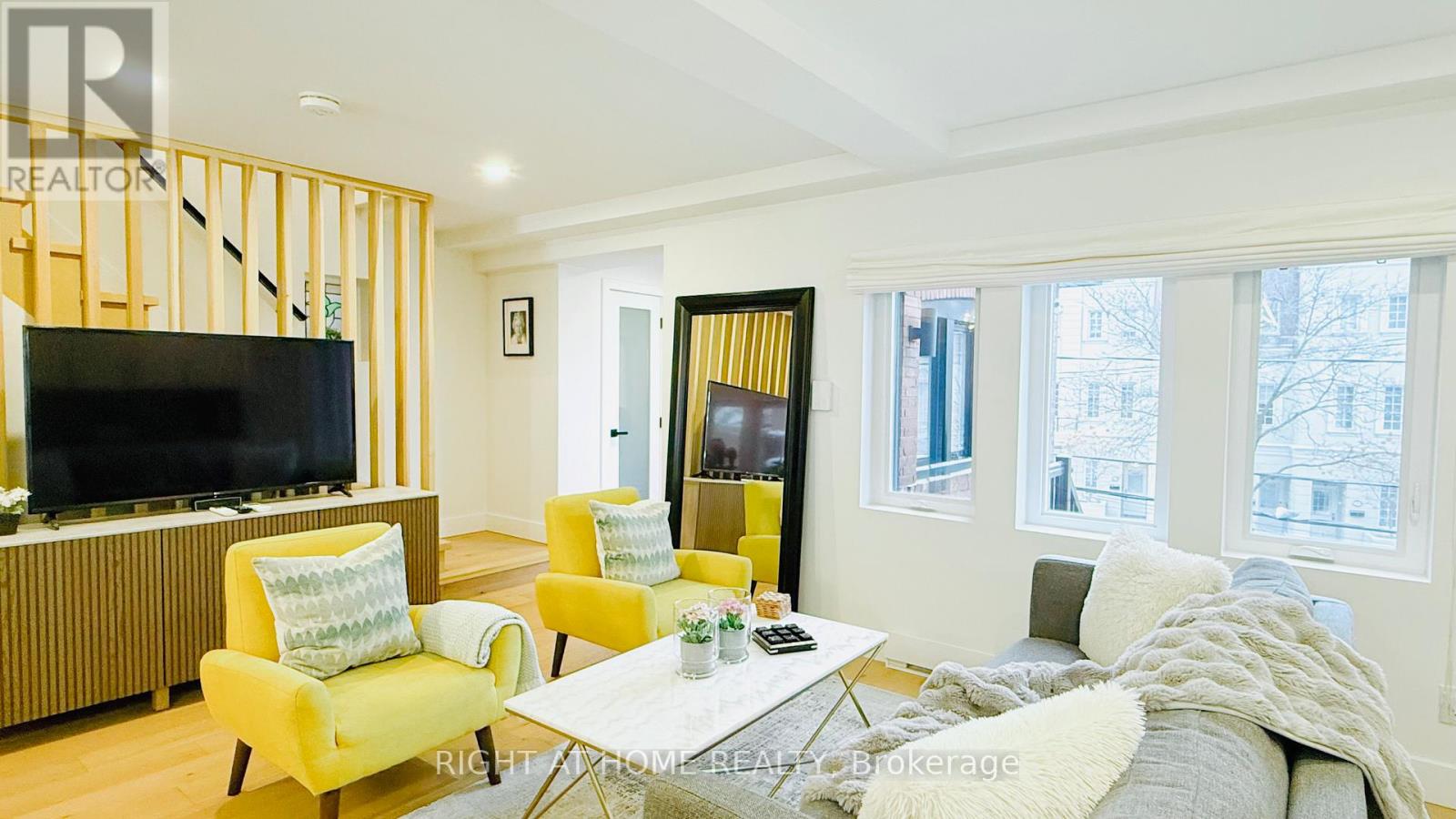 646 Davenport Road, Toronto, Ontario  M5R 1K9 - Photo 3 - C12658160