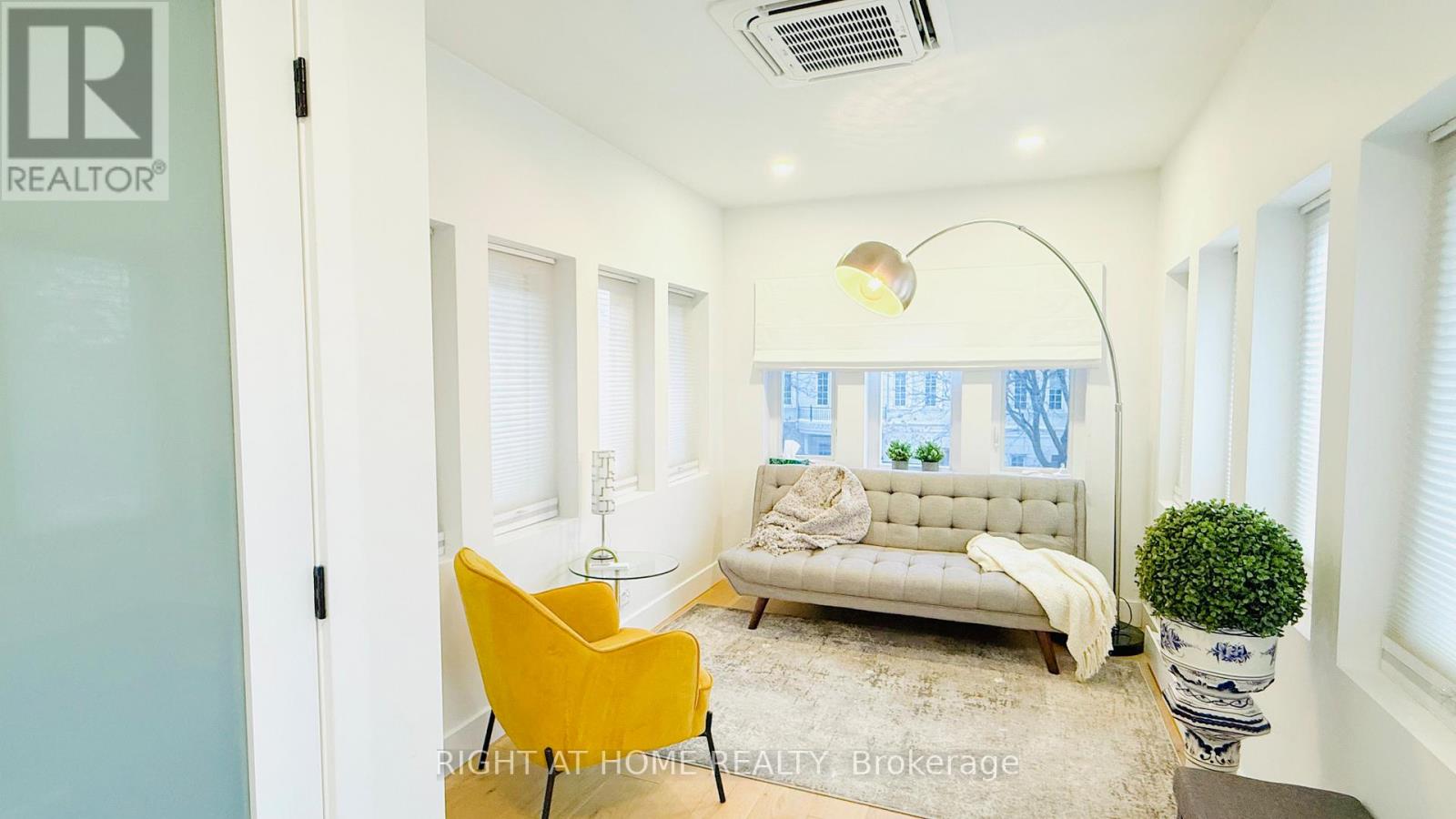 646 Davenport Road, Toronto, Ontario  M5R 1K9 - Photo 7 - C12658160