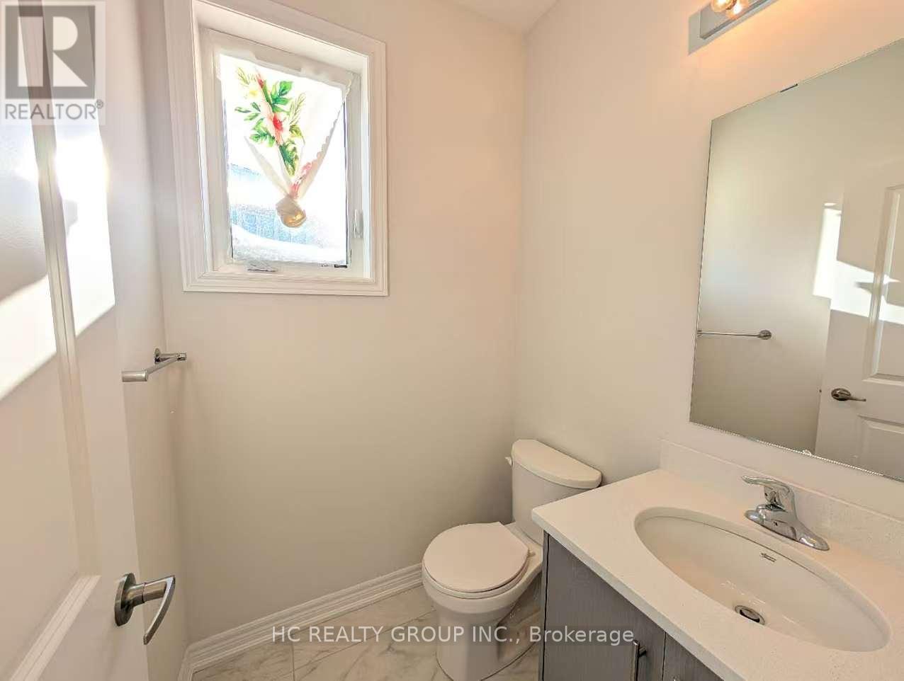 4 Sam Battaglia Crescent, Georgina, Ontario  L0E 1R0 - Photo 11 - N12658148