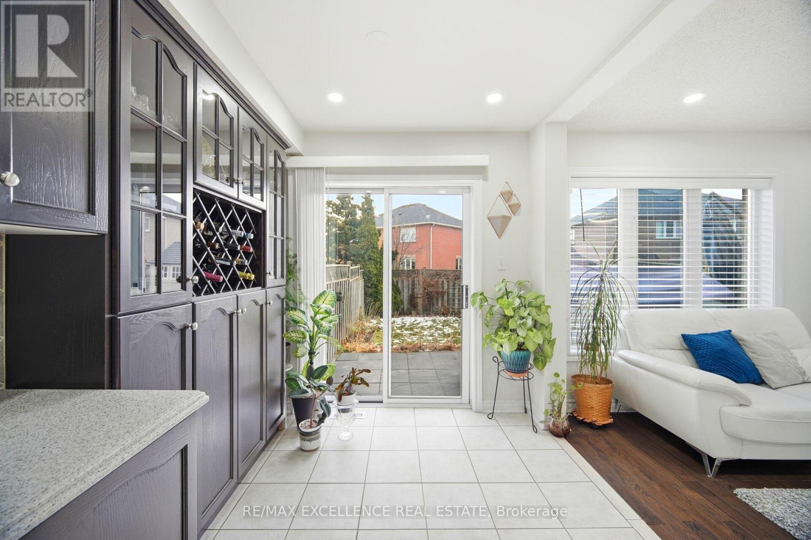 38 Coppermill Drive, Brampton, Ontario  L7A 1M8 - Photo 13 - W12658140