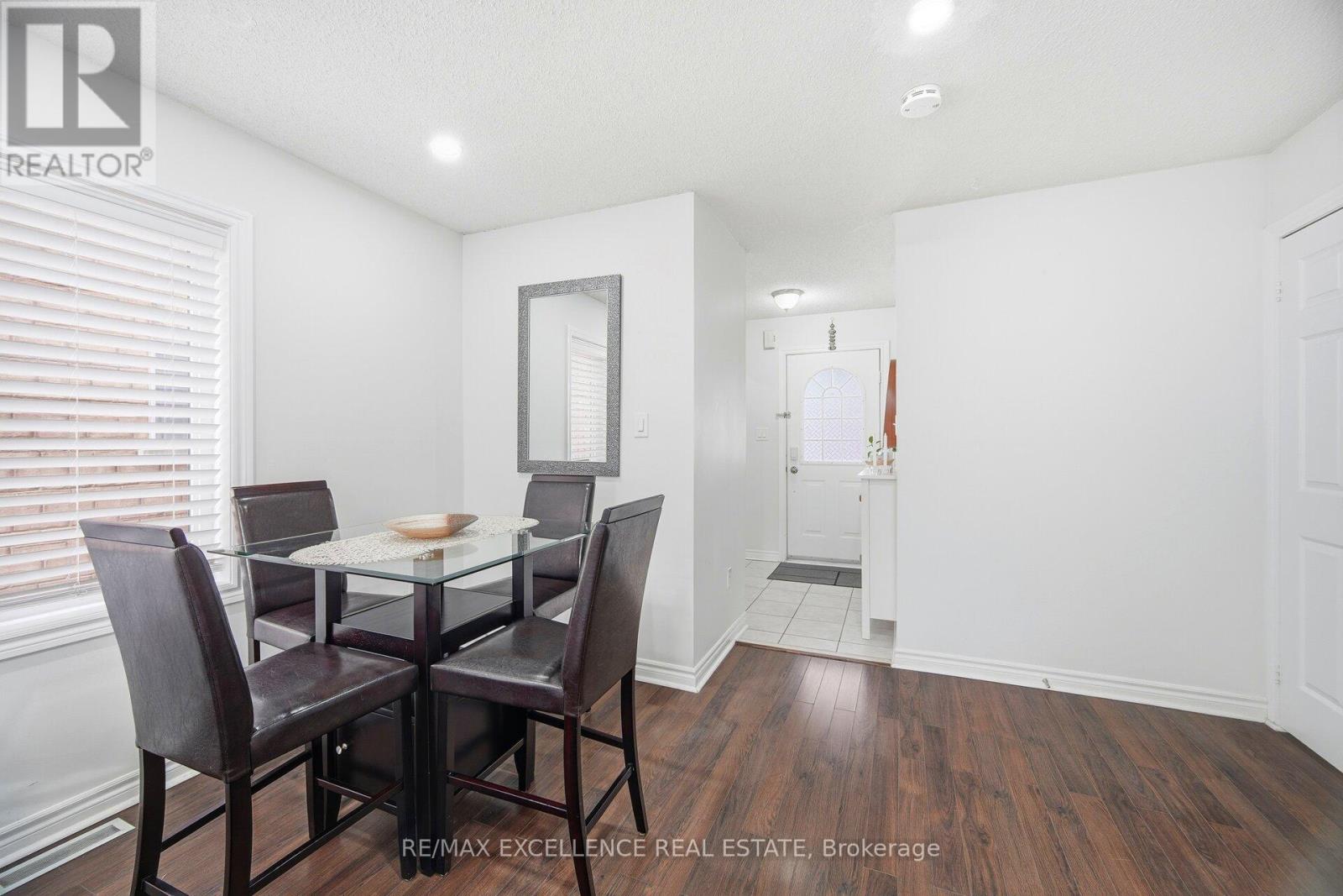 38 Coppermill Drive, Brampton, Ontario  L7A 1M8 - Photo 7 - W12658140