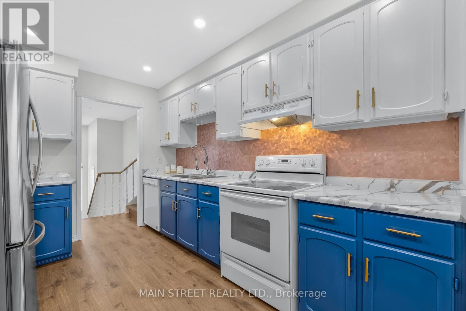 43 Riverglen Drive, Georgina, Ontario  L4P 3K7 - Photo 12 - N12658162