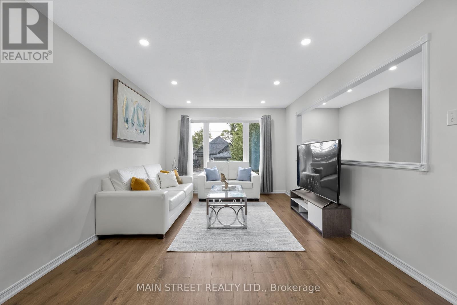 43 Riverglen Drive, Georgina, Ontario  L4P 3K7 - Photo 8 - N12658162