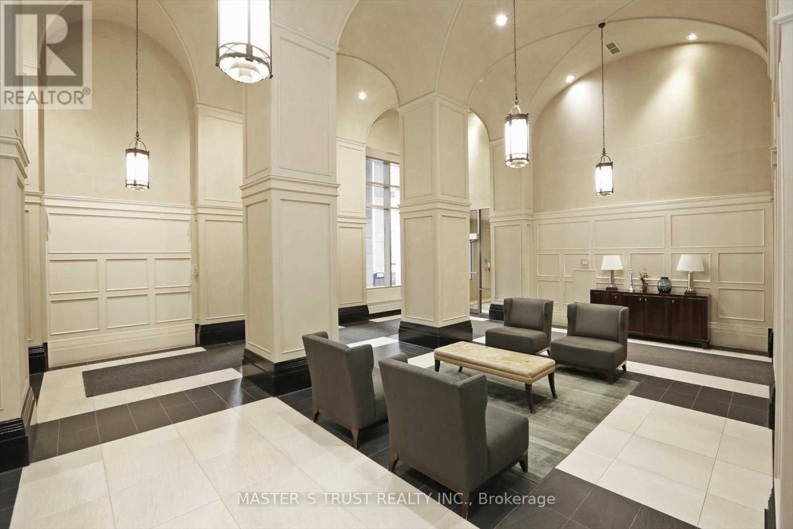 1004 - 388 Prince Of Wales Drive, Mississauga, Ontario  L5B 0A1 - Photo 28 - W12658172