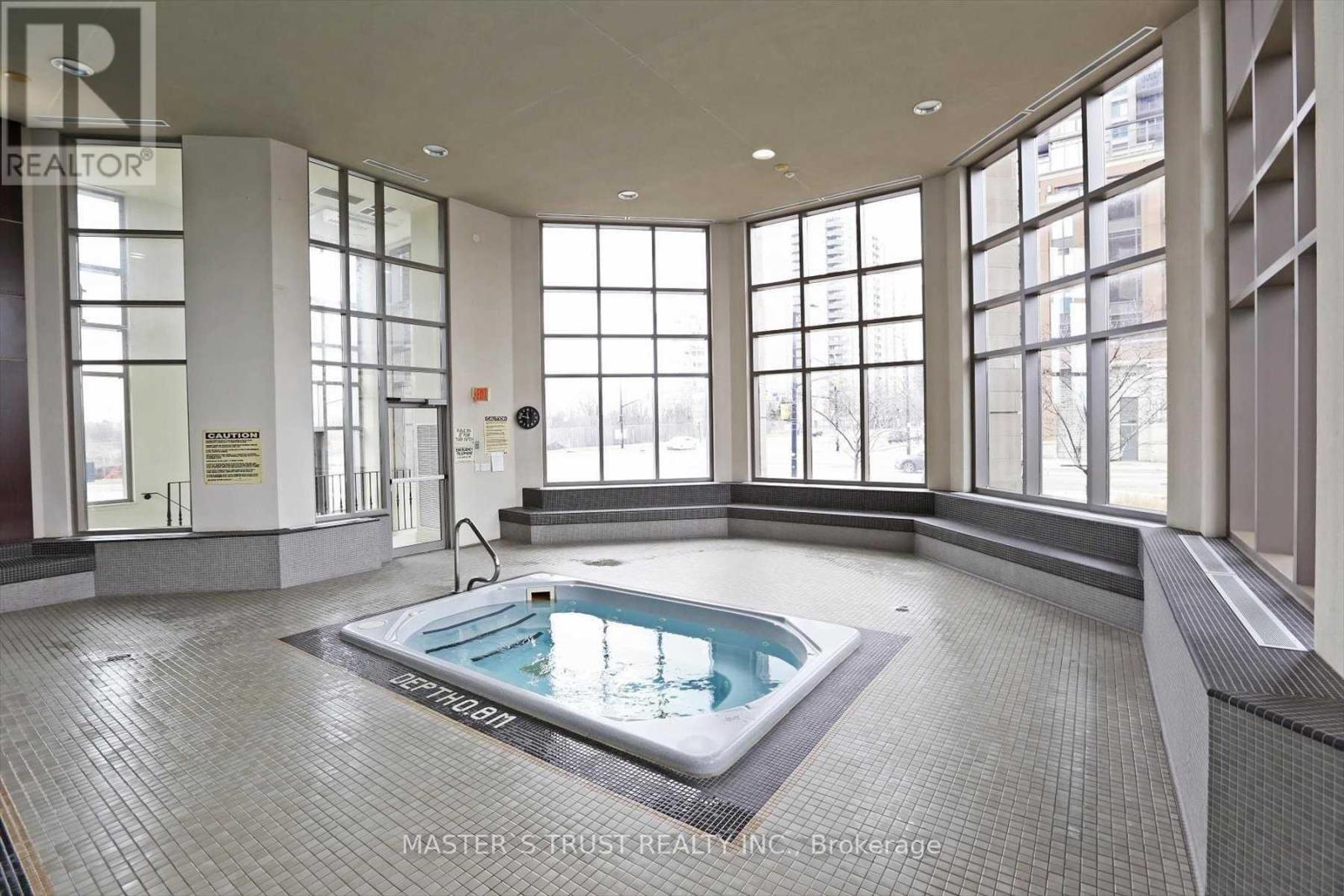 1004 - 388 Prince Of Wales Drive, Mississauga, Ontario  L5B 0A1 - Photo 33 - W12658172