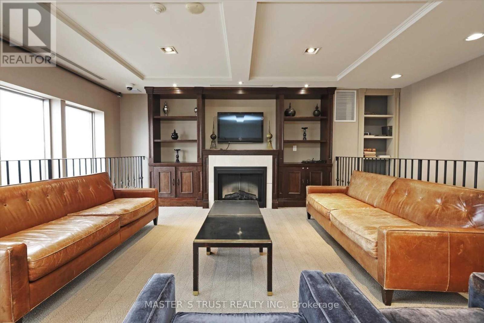 1004 - 388 Prince Of Wales Drive, Mississauga, Ontario  L5B 0A1 - Photo 35 - W12658172