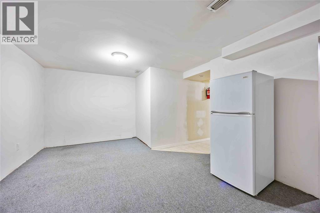 124 Fairview Place, Sarnia, Ontario  N7S 4E1 - Photo 32 - 25022468