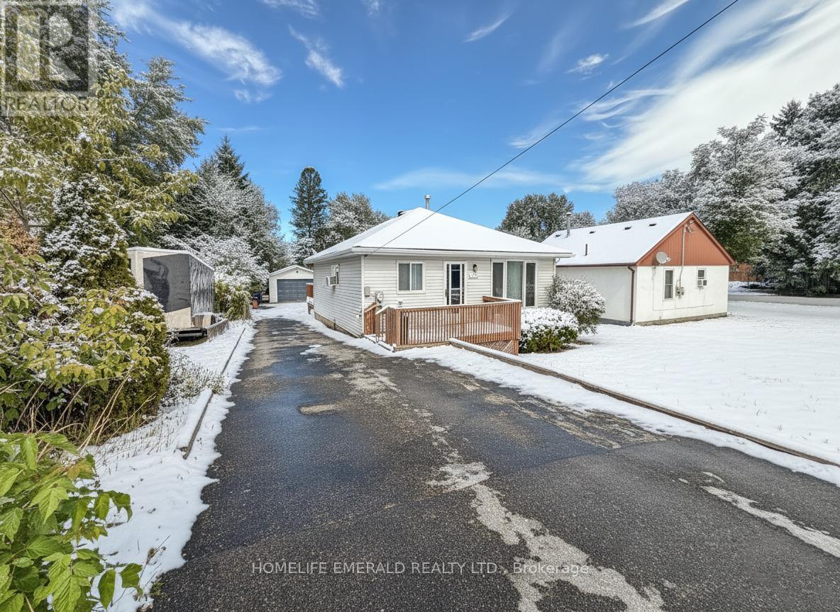 179 Margaret Street, Essa, Ontario  L0M 1B0 - Photo 1 - N12409251