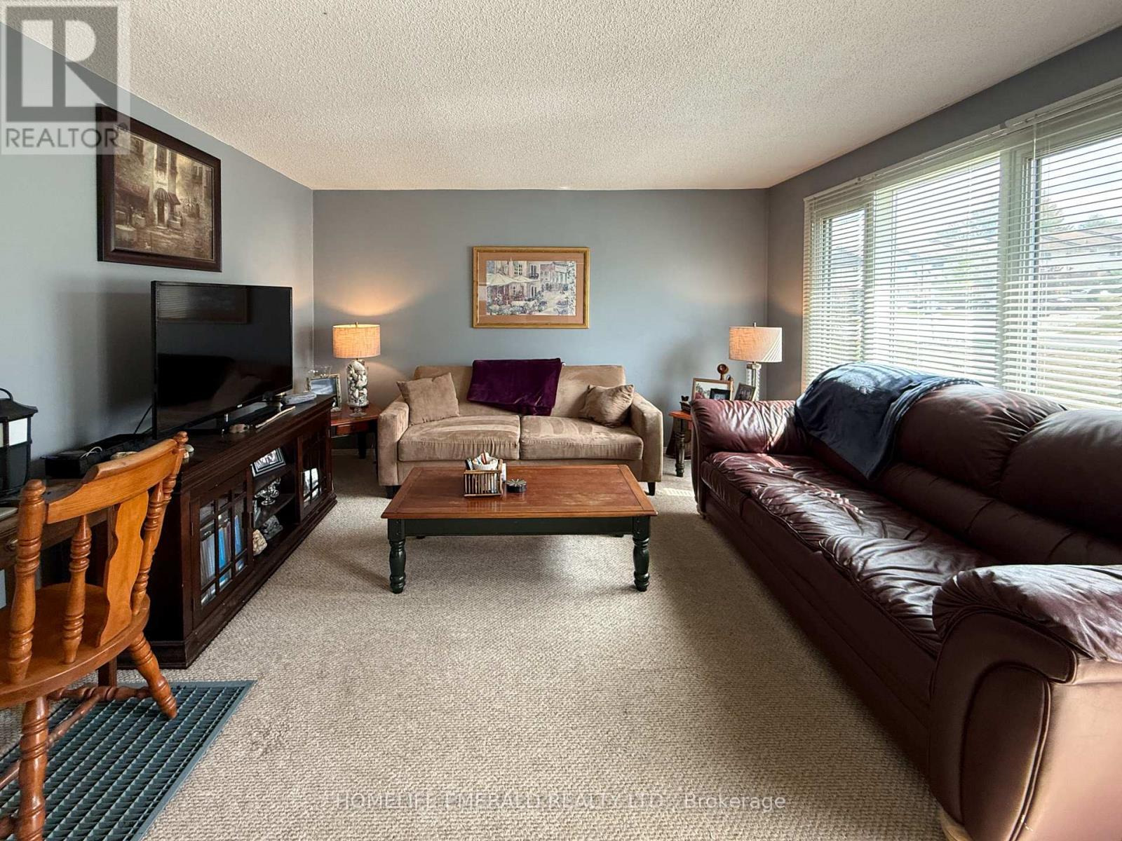 179 Margaret Street, Essa, Ontario  L0M 1B0 - Photo 7 - N12409251