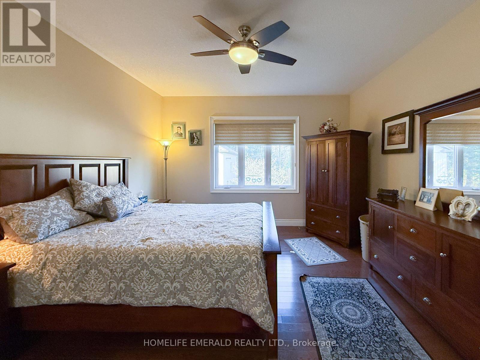 17 Tree Top Street, Essa, Ontario  L0M 1B2 - Photo 25 - N12585604