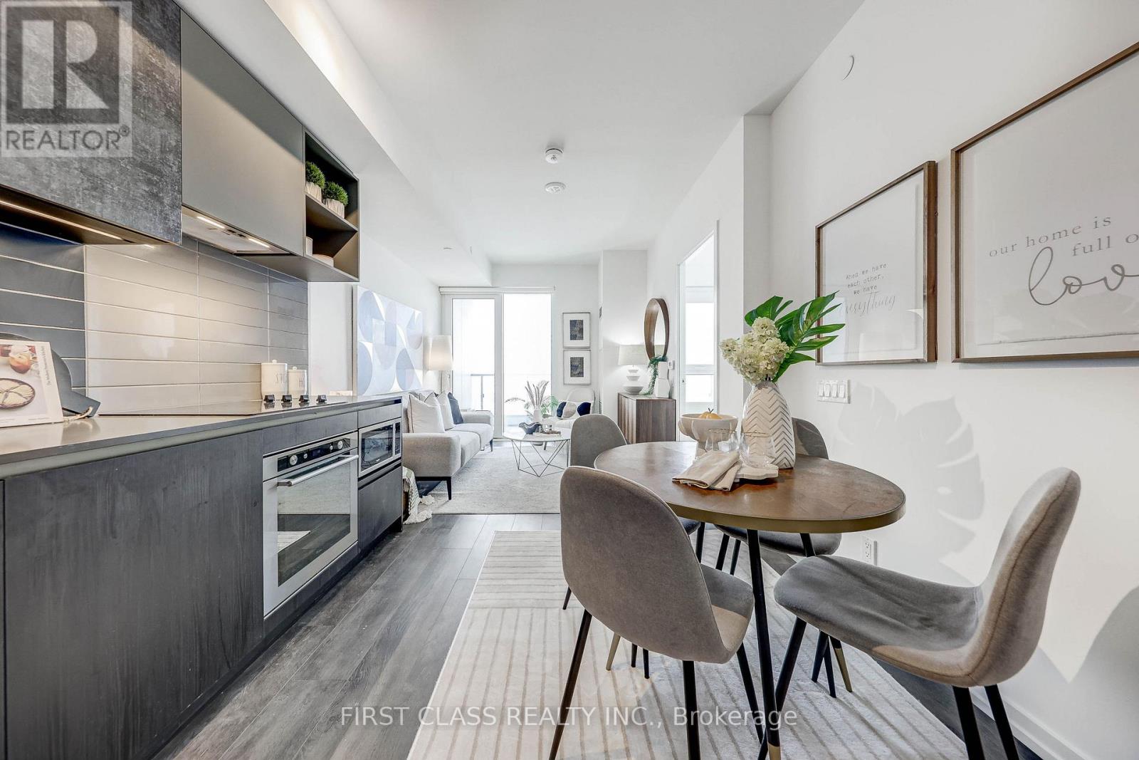 901 - 1000 PORTAGE PARKWAY, Vaughan, Ontario