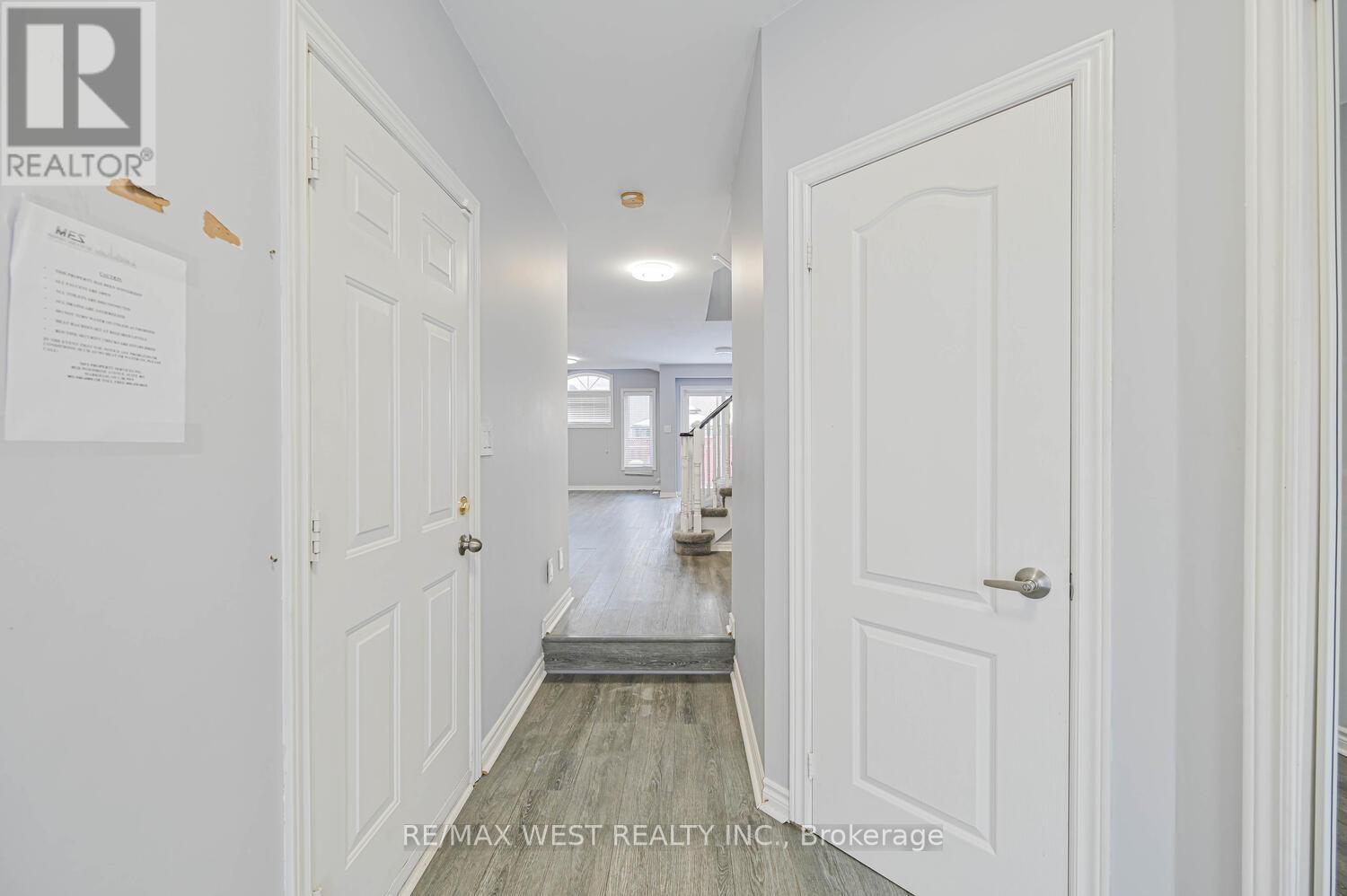 46 Woodhaven Drive, Brampton, Ontario  L7A 1Y8 - Photo 6 - W12648362