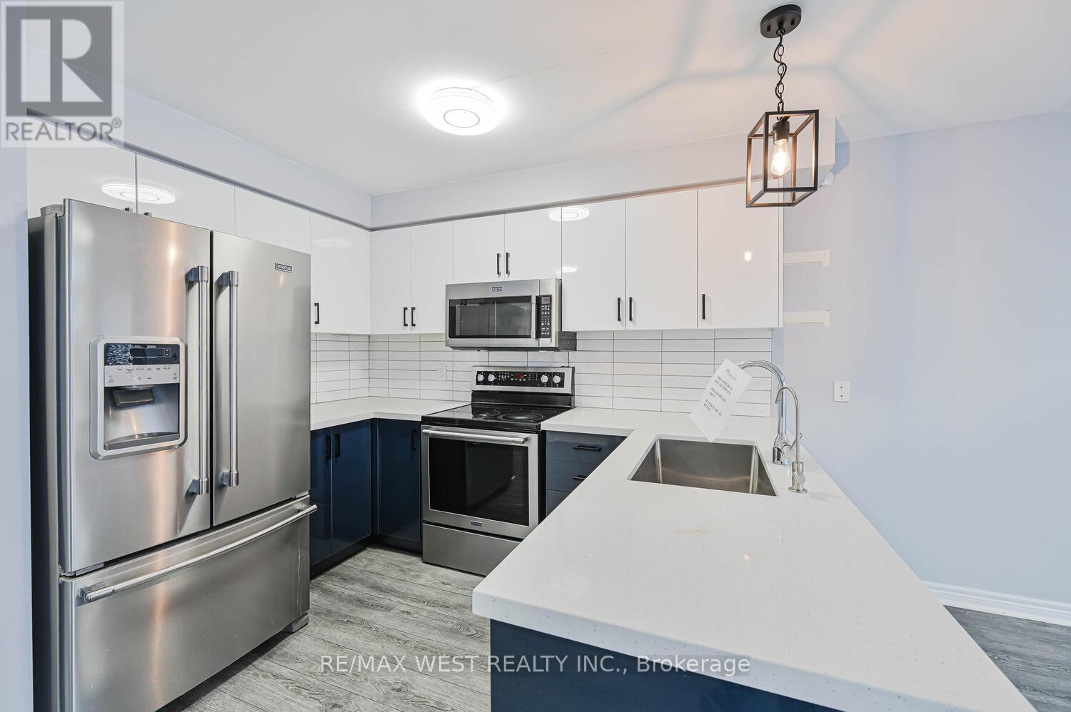 46 Woodhaven Drive, Brampton, Ontario  L7A 1Y8 - Photo 8 - W12648362