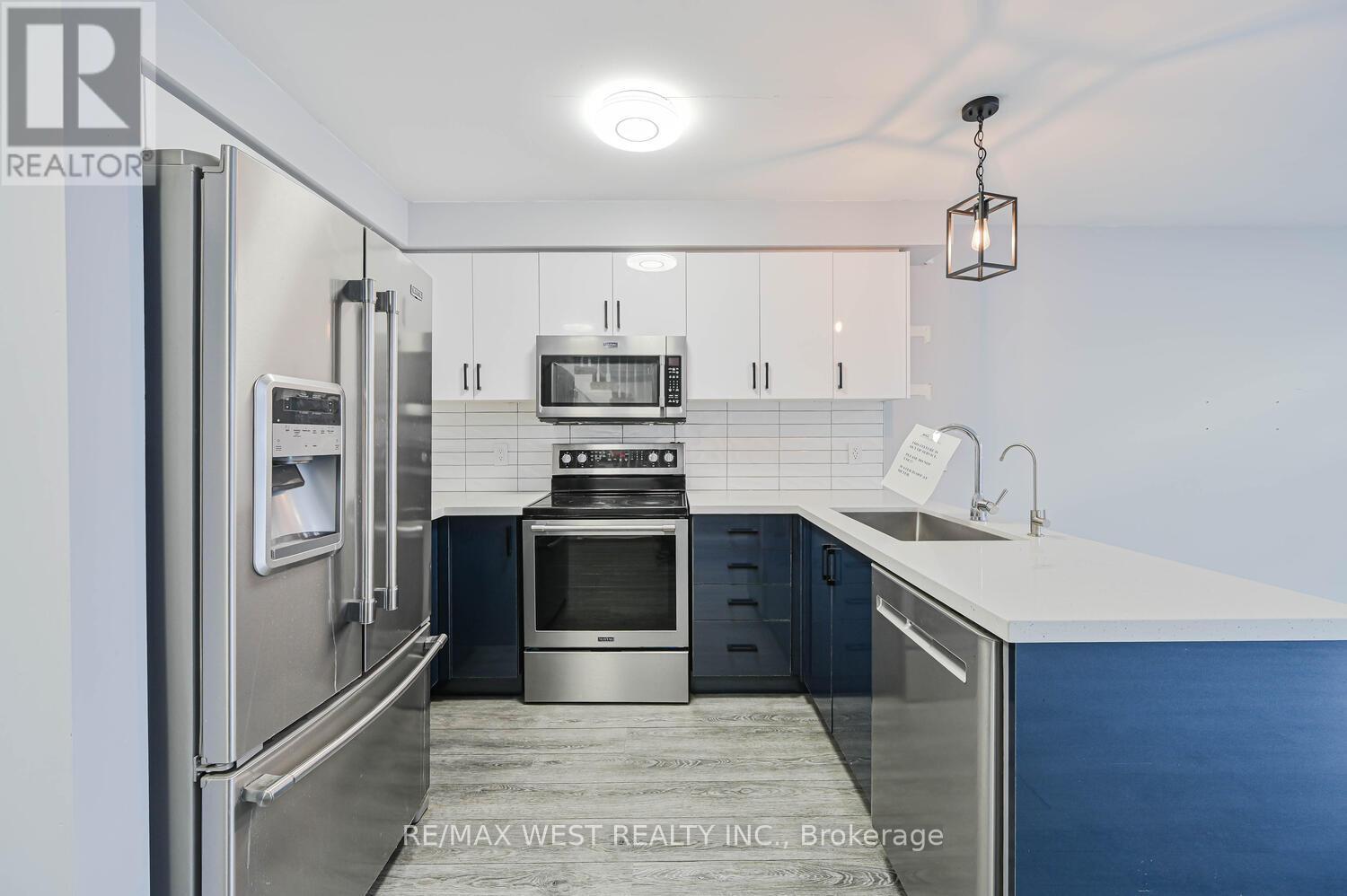 46 Woodhaven Drive, Brampton, Ontario  L7A 1Y8 - Photo 7 - W12648362