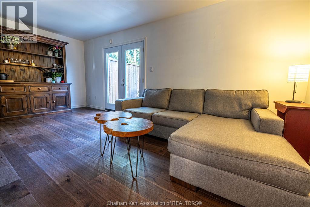 Photo 14 of 42 for 70 Chapman Court Unit# 53