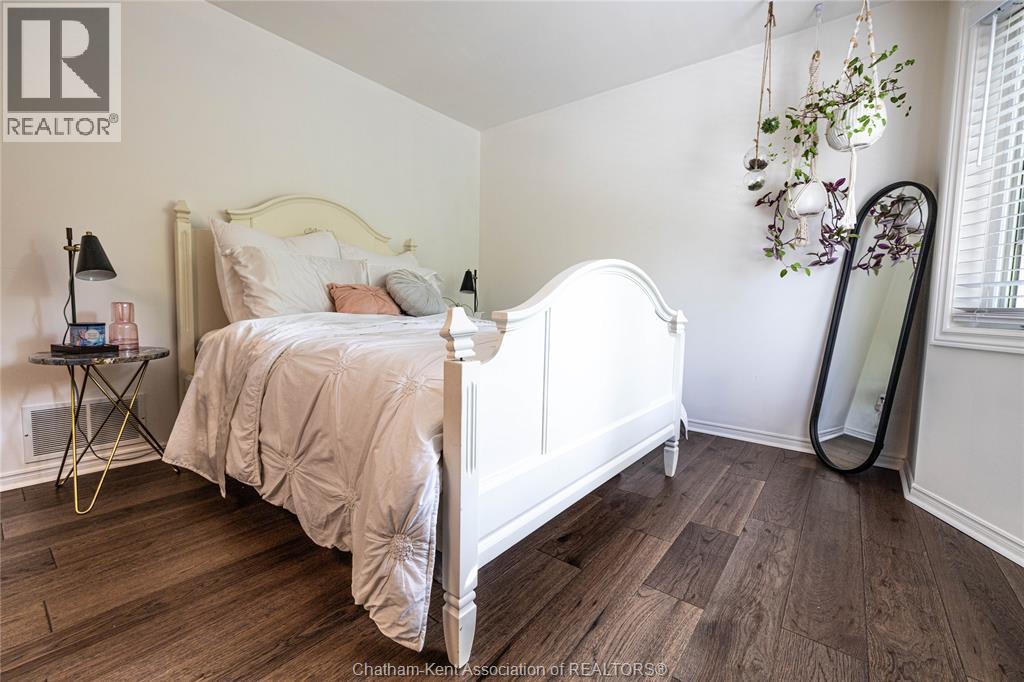 Photo 22 of 42 for 70 Chapman Court Unit# 53