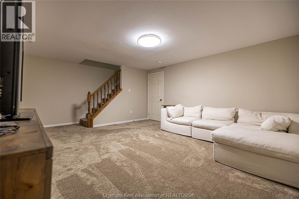 Photo 31 of 42 for 70 Chapman Court Unit# 53