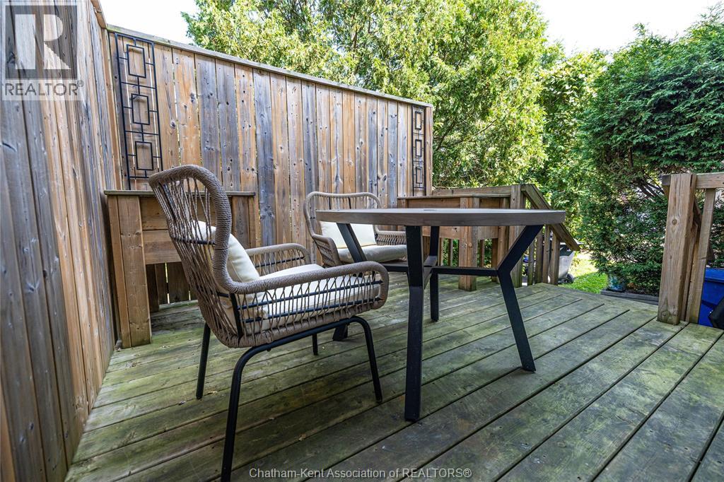 Photo 35 of 42 for 70 Chapman Court Unit# 53