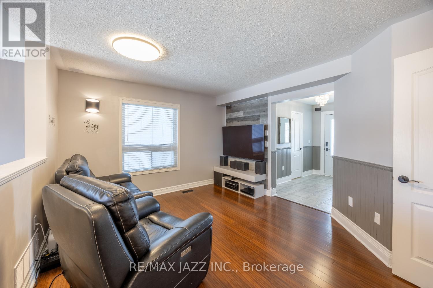 50 Honeyman Drive, Clarington, Ontario  L1C 0J1 - Photo 4 - E12658226