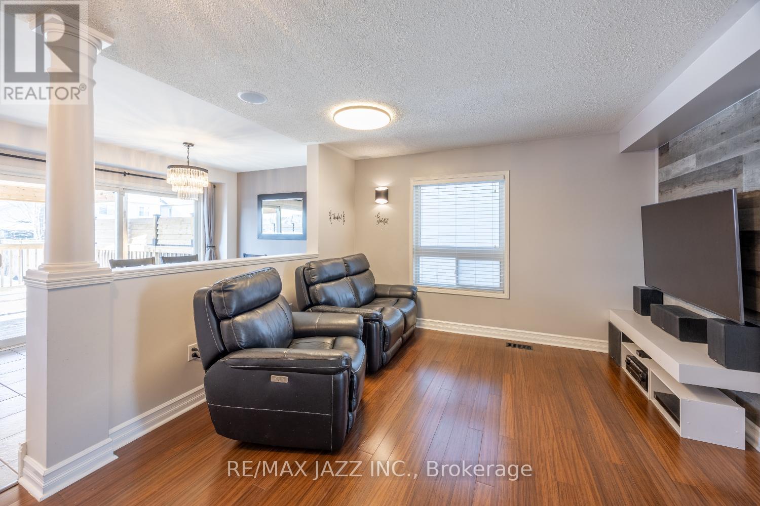 50 Honeyman Drive, Clarington, Ontario  L1C 0J1 - Photo 5 - E12658226