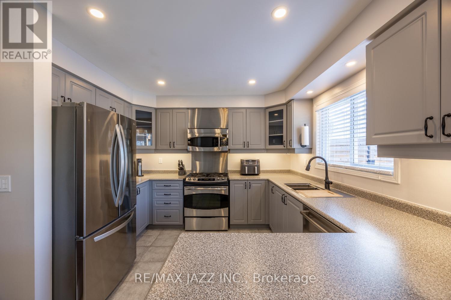 50 Honeyman Drive, Clarington, Ontario  L1C 0J1 - Photo 9 - E12658226