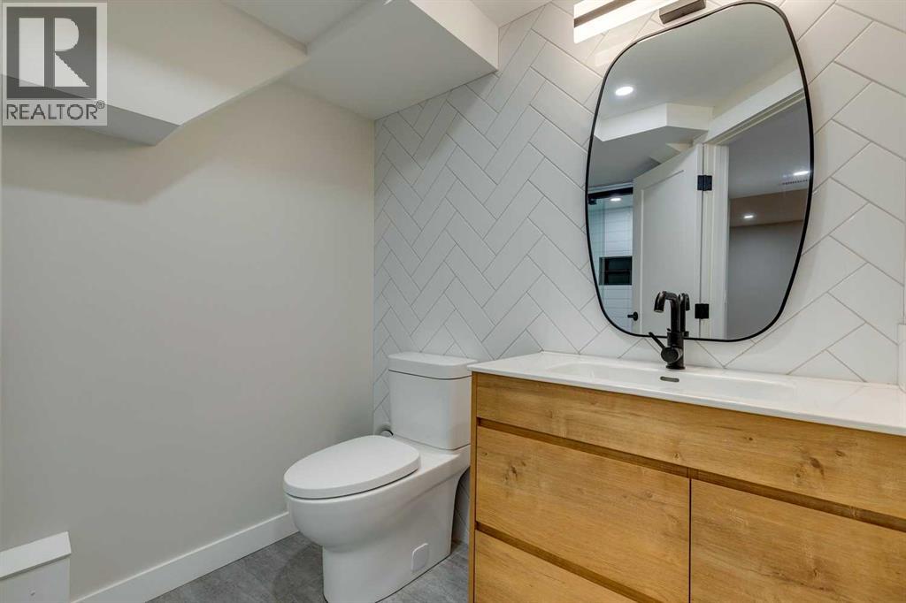 3416 Lane Crescent Sw, Calgary, Alberta  T3E 5X2 - Photo 35 - A2274270