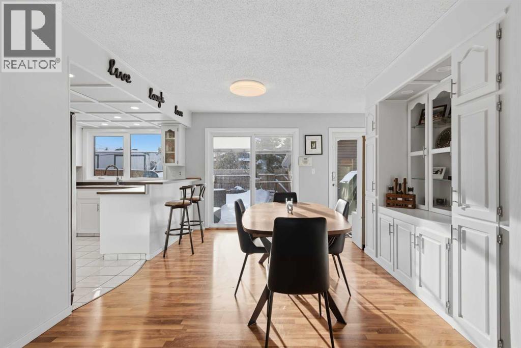 127 Queen Tamara Road Se, Calgary, Alberta  T2J 4E8 - Photo 9 - A2276456