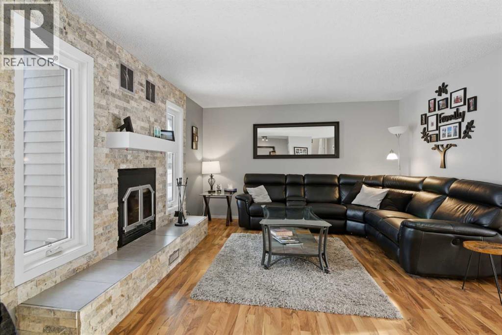 127 Queen Tamara Road Se, Calgary, Alberta  T2J 4E8 - Photo 6 - A2276456