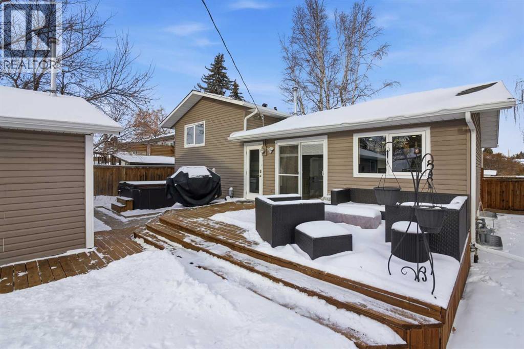 127 Queen Tamara Road Se, Calgary, Alberta  T2J 4E8 - Photo 39 - A2276456