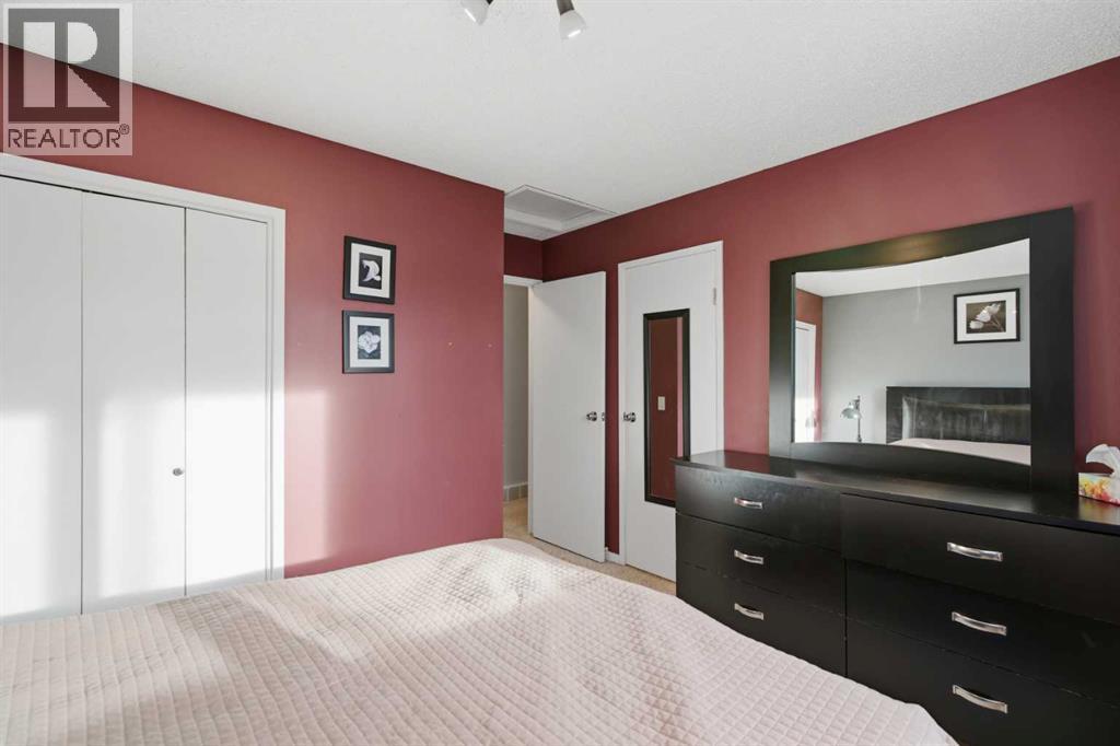 127 Queen Tamara Road Se, Calgary, Alberta  T2J 4E8 - Photo 24 - A2276456