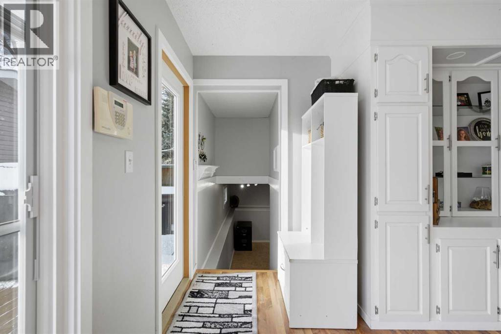 127 Queen Tamara Road Se, Calgary, Alberta  T2J 4E8 - Photo 21 - A2276456