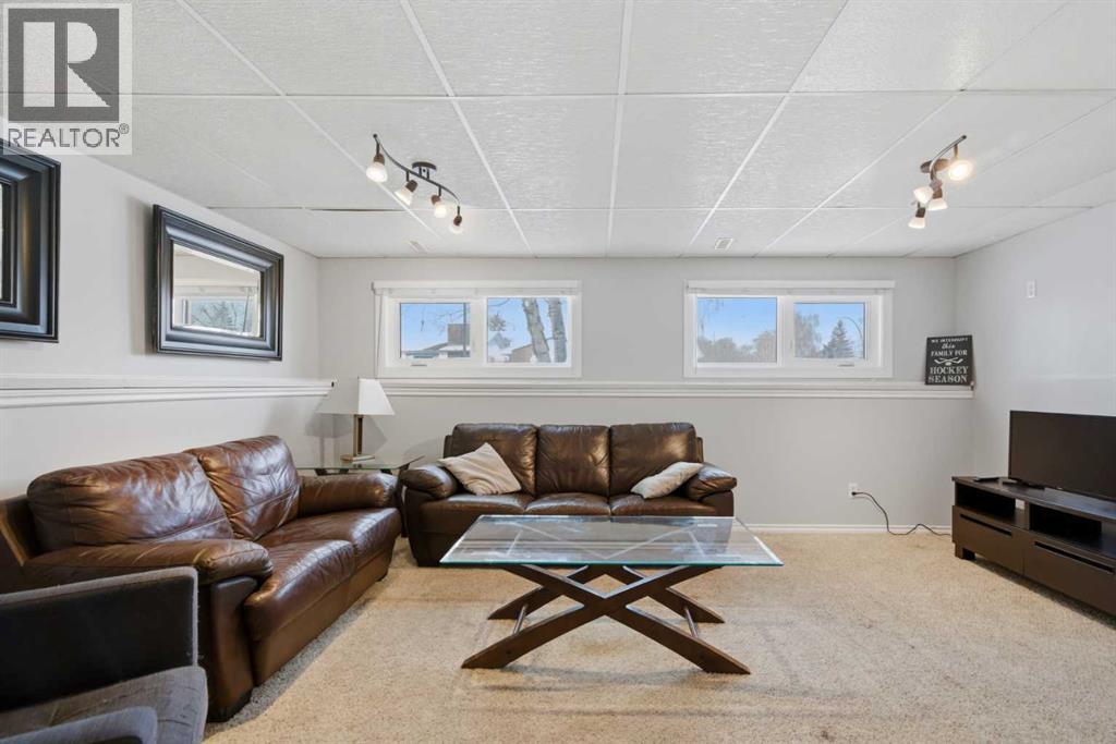 127 Queen Tamara Road Se, Calgary, Alberta  T2J 4E8 - Photo 31 - A2276456