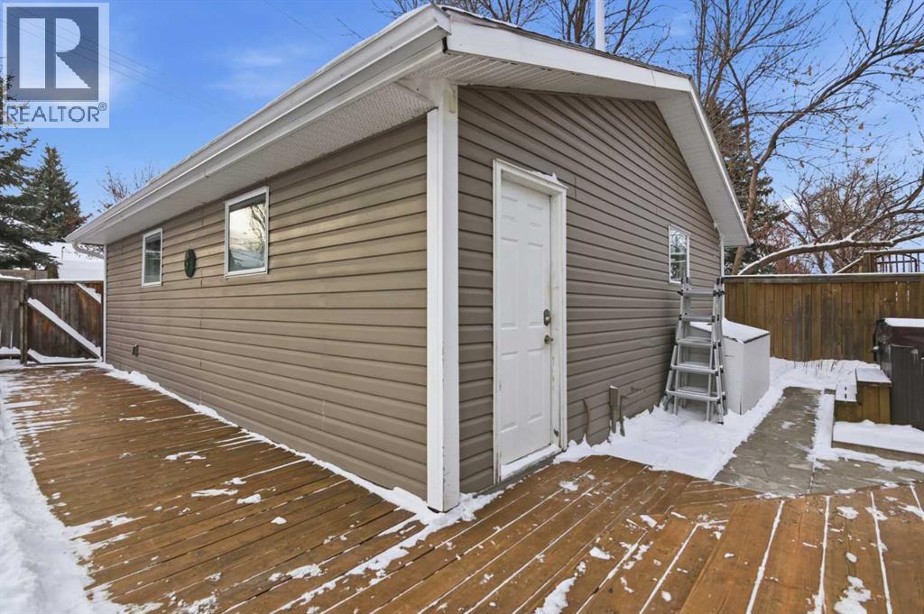 127 Queen Tamara Road Se, Calgary, Alberta  T2J 4E8 - Photo 42 - A2276456
