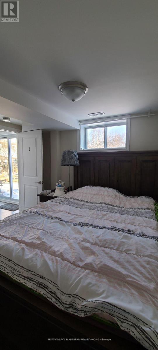 15b Cundles Road E, Barrie, Ontario  L4M 5L1 - Photo 4 - S12658234