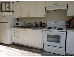 15B CUNDLES ROAD E, Barrie, Ontario