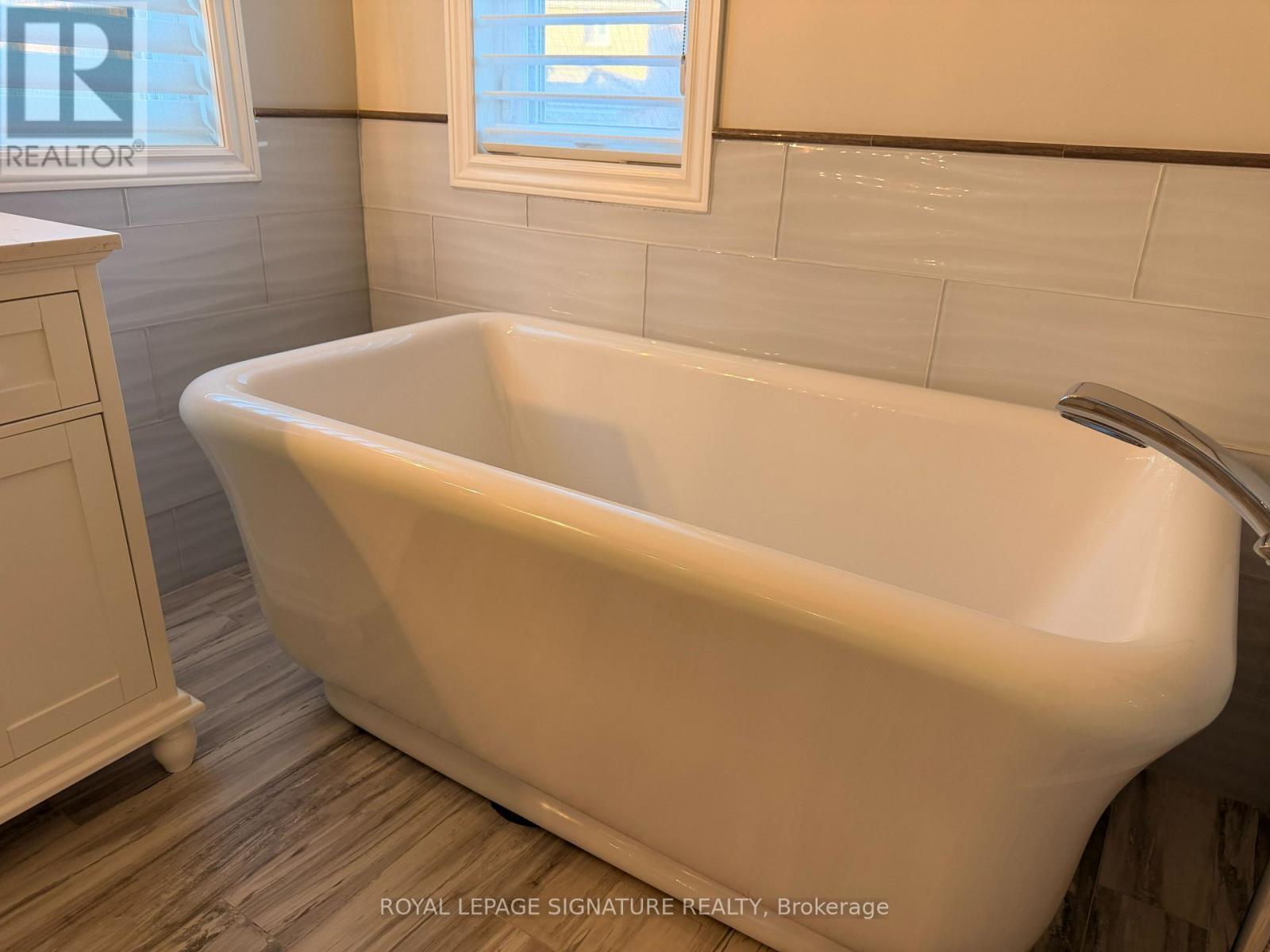 Main - 2129 Glenfield Road, Oakville, Ontario  L6M 3S4 - Photo 19 - W12480544