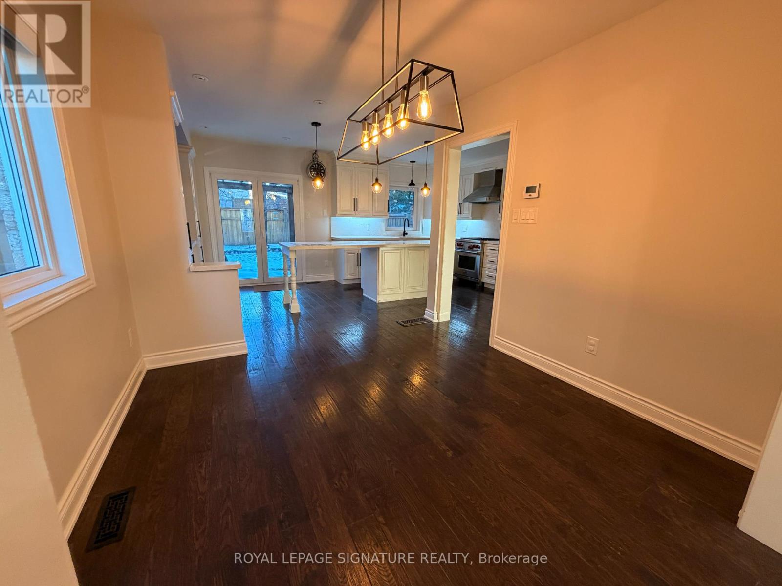 Main - 2129 Glenfield Road, Oakville, Ontario  L6M 3S4 - Photo 5 - W12480544