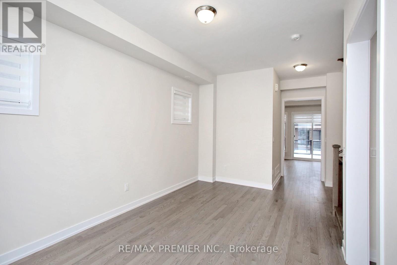 3057 Welsman Gardens, Oakville, Ontario  L6H 7Z2 - Photo 7 - W12658218