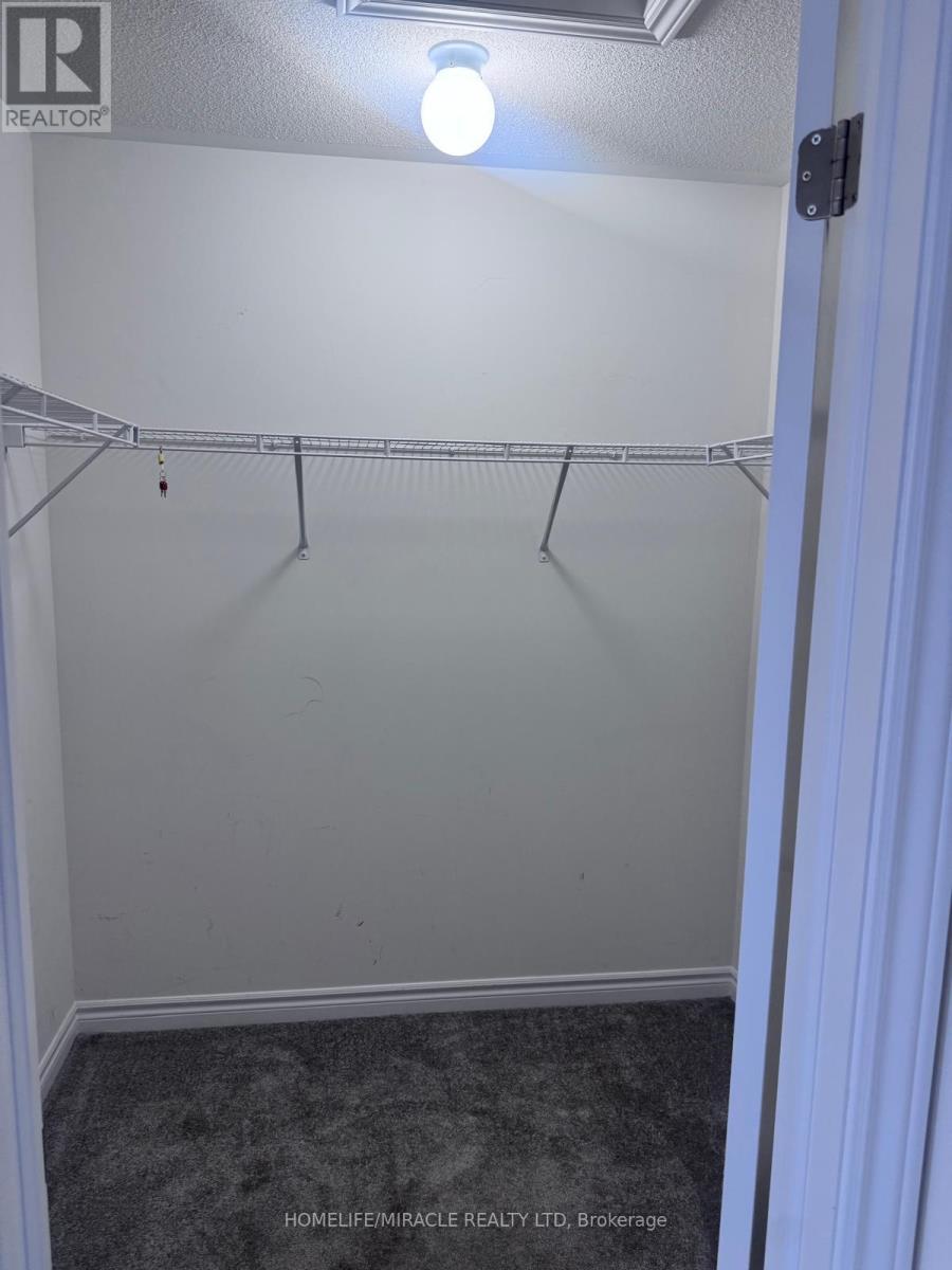 93 Camino Real Drive, Caledon, Ontario  L7C 4M1 - Photo 8 - W12647216