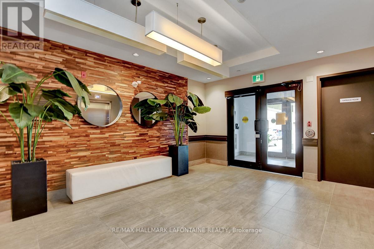 114 - 120 Prestige Circle, Ottawa, Ontario  K4A 1B4 - Photo 3 - X12459554