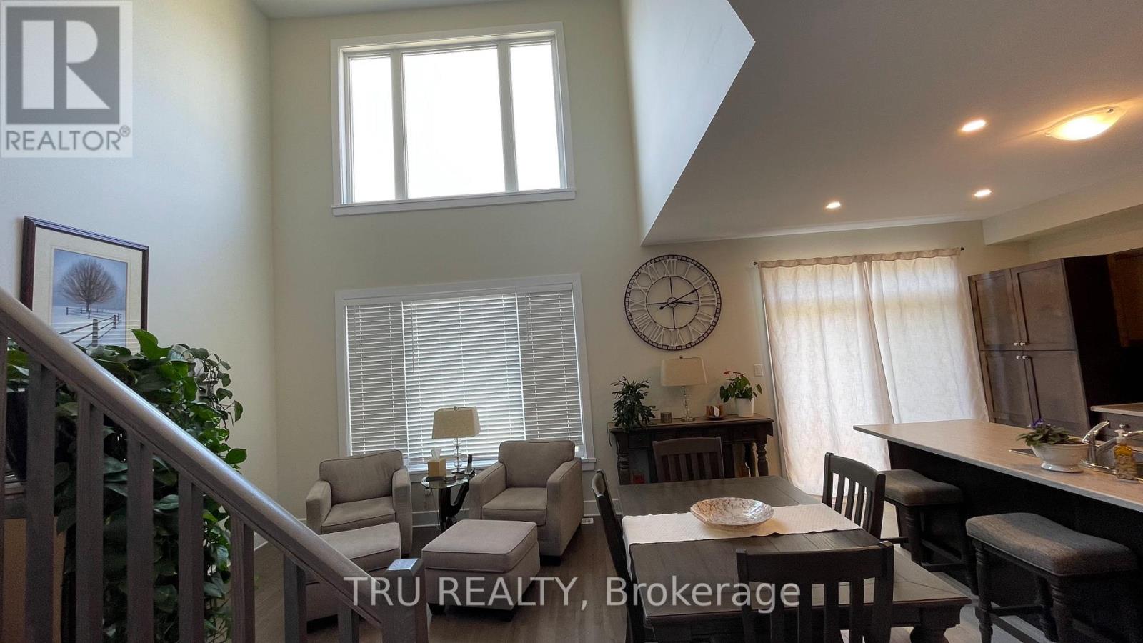 81 Dunlop Road, Carleton Place, Ontario  K7C 0R8 - Photo 10 - X12658236