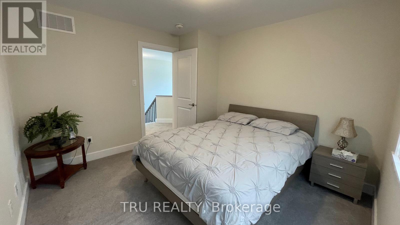 81 Dunlop Road, Carleton Place, Ontario  K7C 0R8 - Photo 16 - X12658236