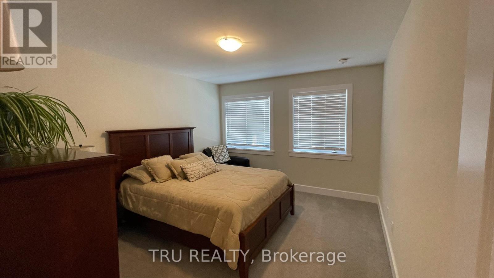 81 Dunlop Road, Carleton Place, Ontario  K7C 0R8 - Photo 18 - X12658236