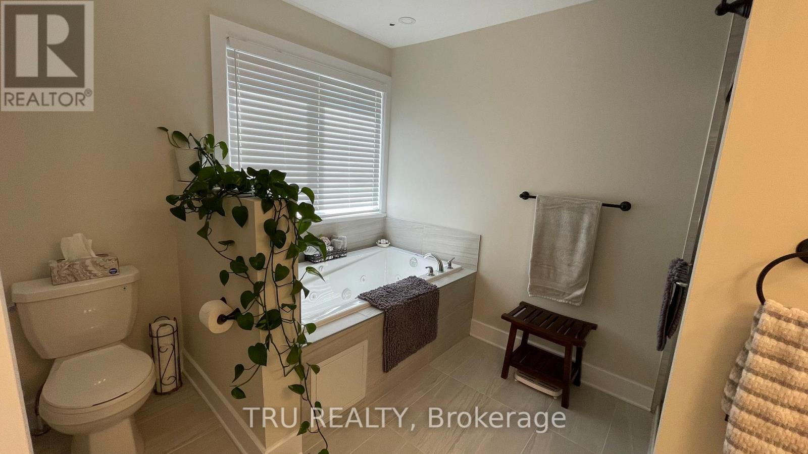 81 Dunlop Road, Carleton Place, Ontario  K7C 0R8 - Photo 24 - X12658236