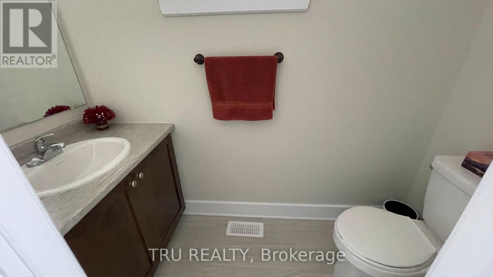 81 Dunlop Road, Carleton Place, Ontario  K7C 0R8 - Photo 6 - X12658236