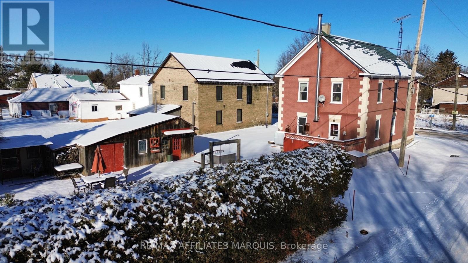 90 Main Street, Merrickville-Wolford, Ontario  K0G 1G0 - Photo 3 - X12658252