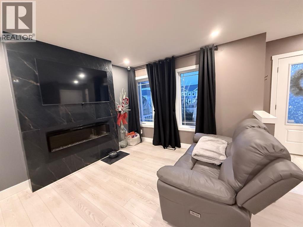 2238 Windbury Greenway Sw, Airdrie, Alberta  T4B 5L2 - Photo 7 - A2270208